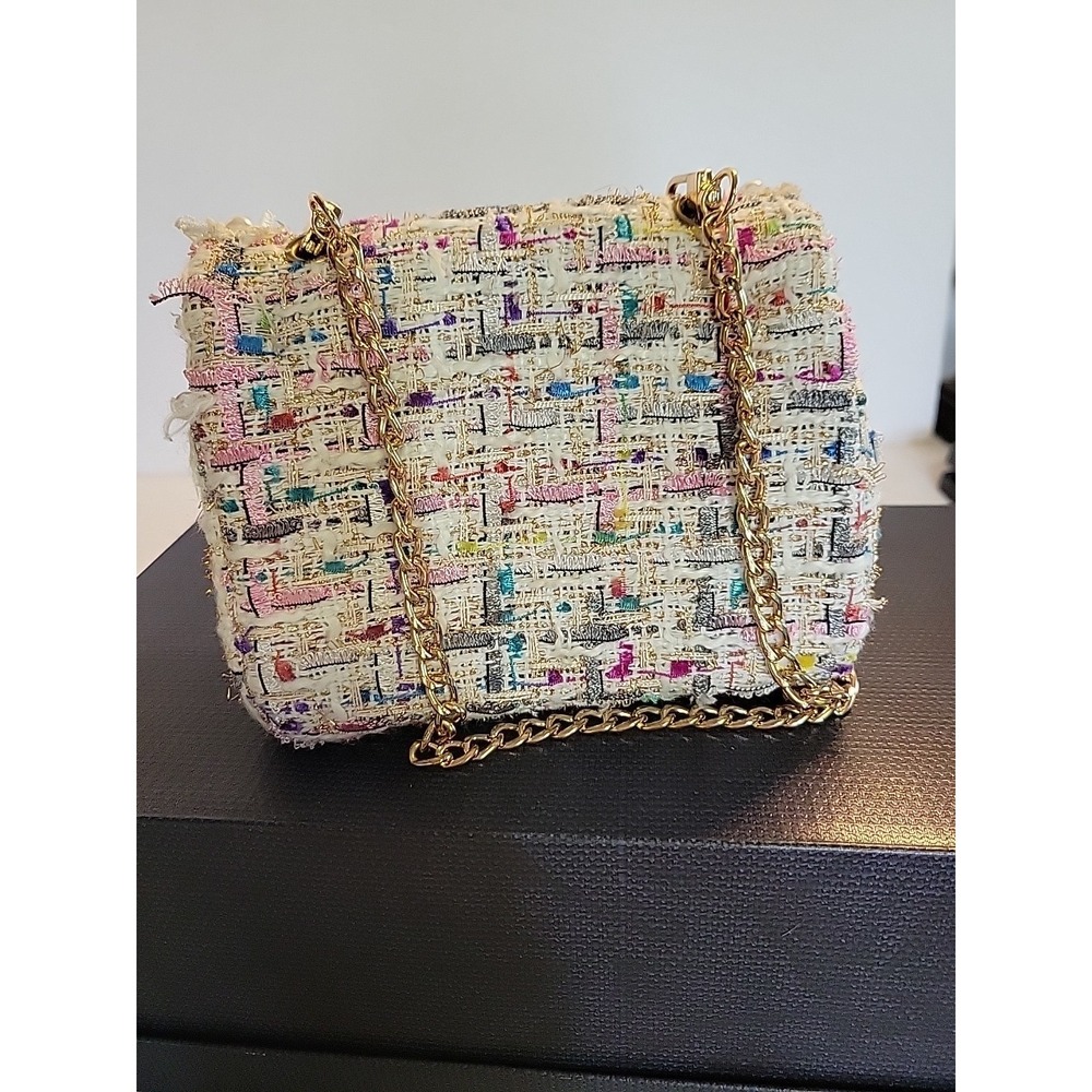 Tiny Treats by Zomi Gems a classic tweed handbag with Pearls in white+Multicolor - Picture 4 of 6